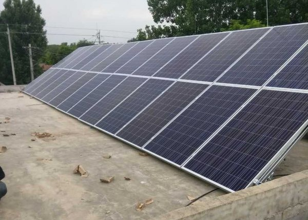 如何选择太阳能电池板
